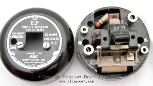 Interior of X8359 GEC ELF circuit breaker