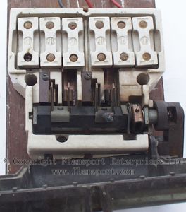 BILL Insulok fusebox, cover removed