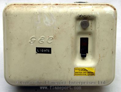 Old GEC 3-way metal fusebox, switch On