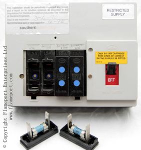 MEMERA 3 fusebox main switch