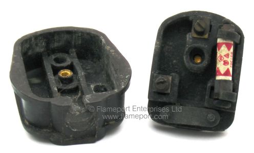 Inside a black rubber Hercules BS1363 mains plug