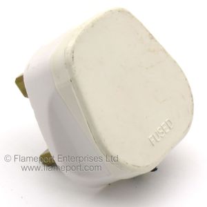 MEM DELTA white plastic 13A mains plug