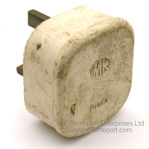MK rubber covered white 13A plug