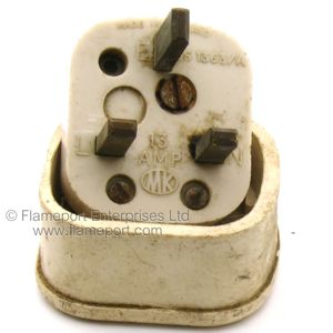 MK rubber covered BS1363 13A plug