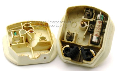 Inside a Meritlinli white plastic 13A plug