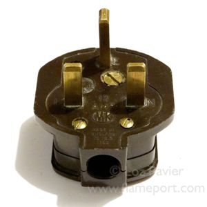 BS1363 MK plug made from brown bakelite