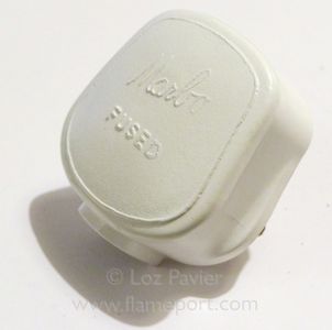 White Marbo plug with rubber lid