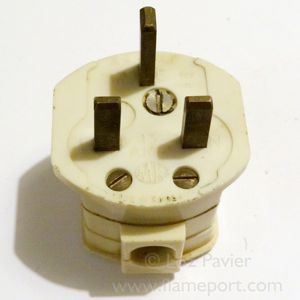 Ivory bakelite MK plug with buil in switch