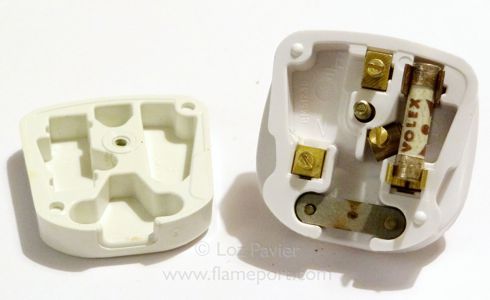Inside a Volex white plastic BS1363 plug