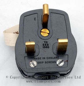 13 amp 3 pin black plug with brass pins