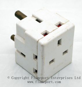 13A to 15A adaptor cube