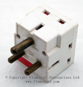 13A to 15A adaptor showing pins and fuse cover