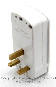 Lobilte 13A to 5A adaptor, back view