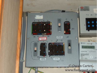 Wylex metal multi-rate fusebox, exterior view