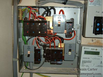 Wylex metal multi-rate fusebox, interior view