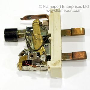 Internal construction of a push button Wylex SK circuit breaker seen from the right side